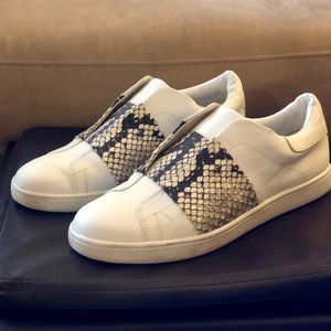Vince White Leather Snakeskin Sneakers